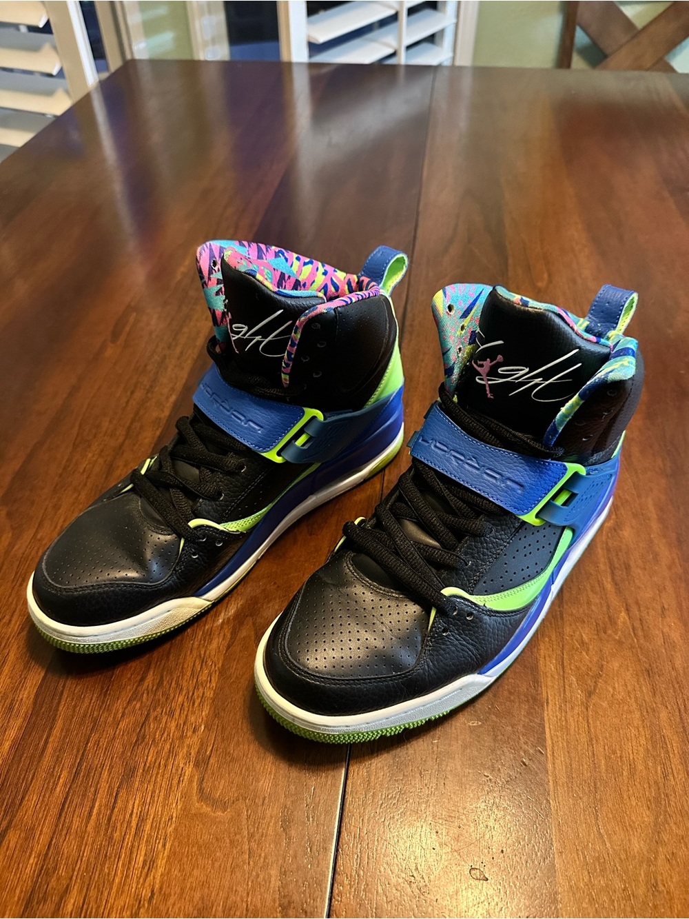 Air Jordan Flight 45 “Bel Air” rare color way. Like New.